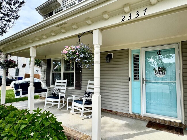 Foto del edificio - Available 07-01-26! 2-Car Attached Garage - Pet Friendly w/Restrictions - Fenced Yard on a HUGE C...