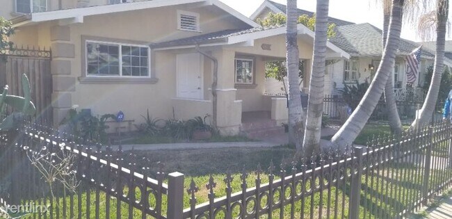Building Photo - 2 br, 2 bath House - 3326 w 27th st