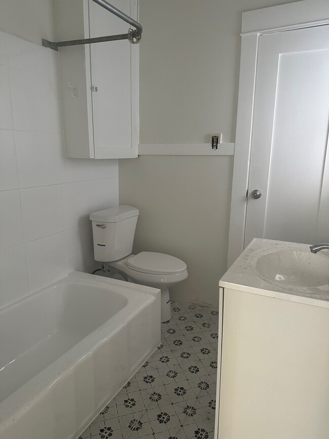 Foto del edificio - 205 W Palmer Ave