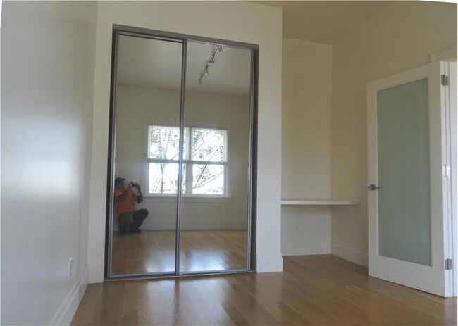 Building Photo - 1476 Valencia St