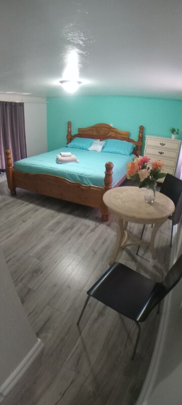 Foto del edificio - 353 Colonial Ct