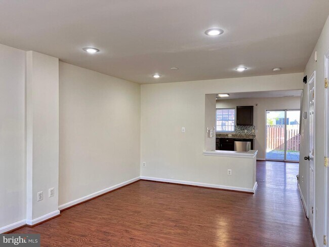 Building Photo - 42816 Shaler St