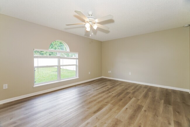 Foto del edificio - 11792 Bentry St