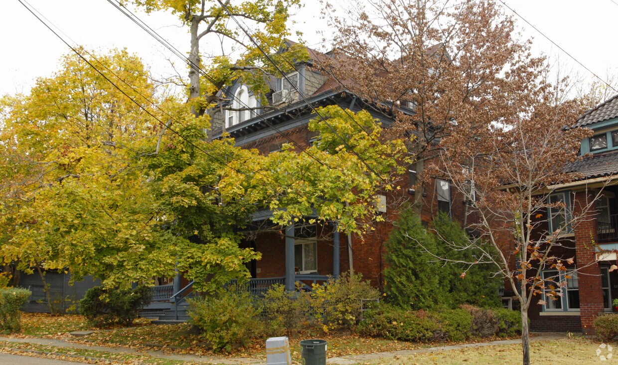 Building Photo - 311 Roup Ave