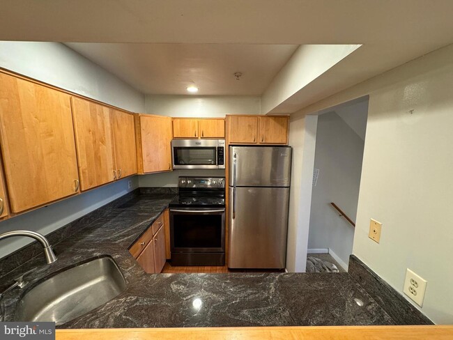 Foto del edificio - 5800 Inman Park Cir