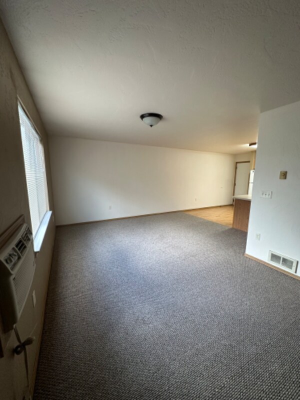 Foto del edificio - 39 Appleway Dr