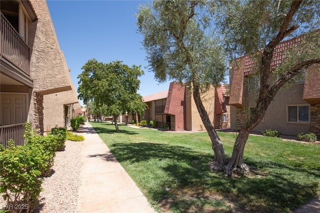 Foto del edificio - 4980 Indian River Dr