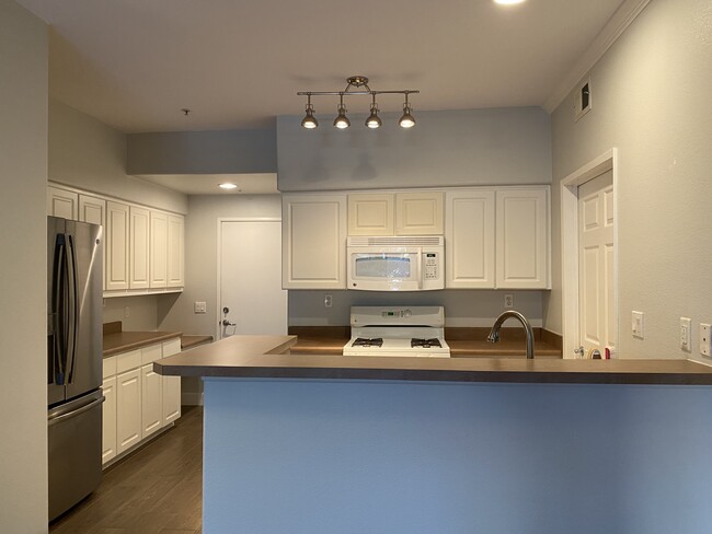 Kitchen - 12362 Carmel Country Road