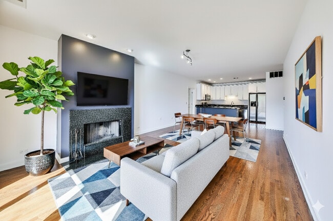 Building Photo - 5250 N Lincoln Ave