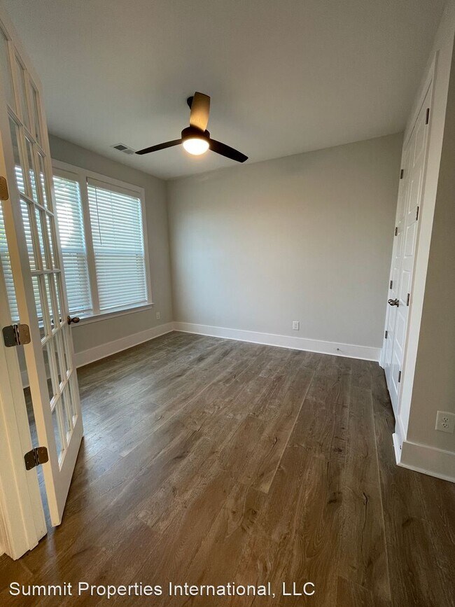 Building Photo - 3 br, 3 bath House - 2400 Gaston Day Schoo...