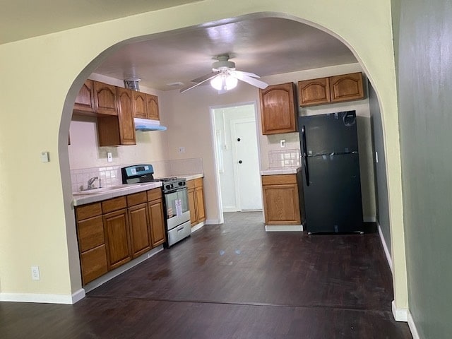 Building Photo - 14604 Condon Ave