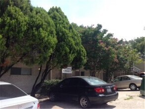 Building Photo - 710 E Dean Keeton St