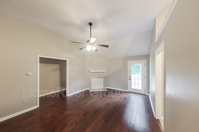 Building Photo - 6736 Brittany Pl