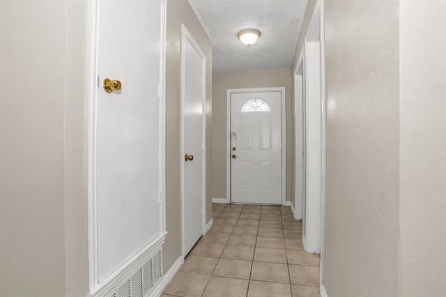 Foto del edificio - 1437 Brook Meadow Cir