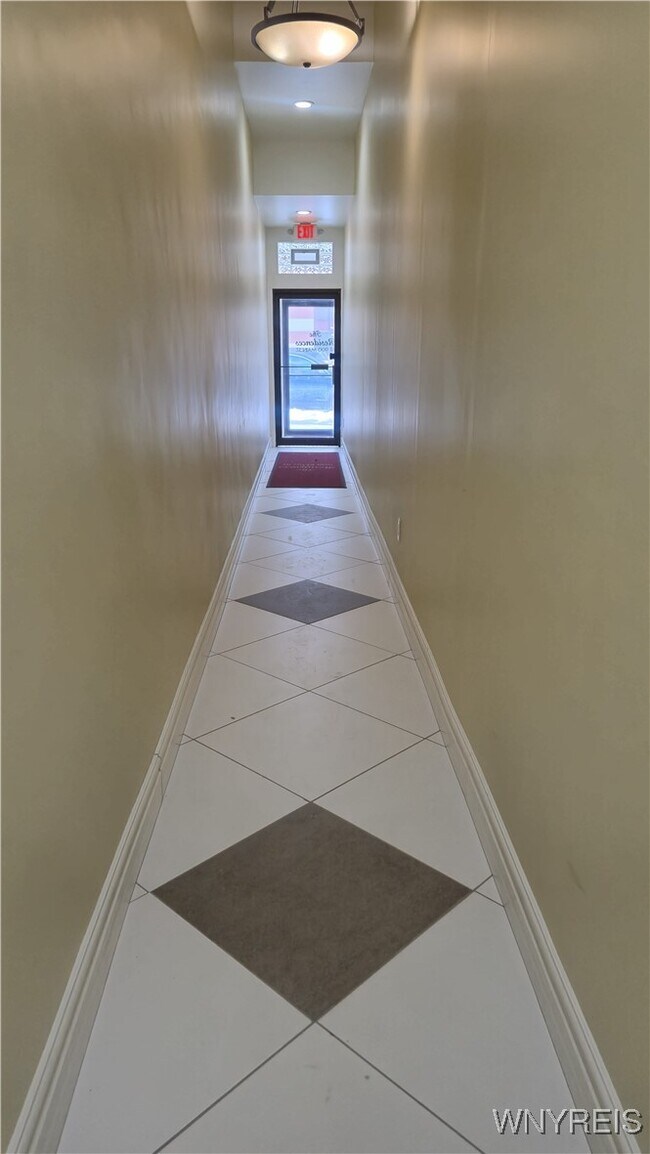 Foto del edificio - 900 Main St