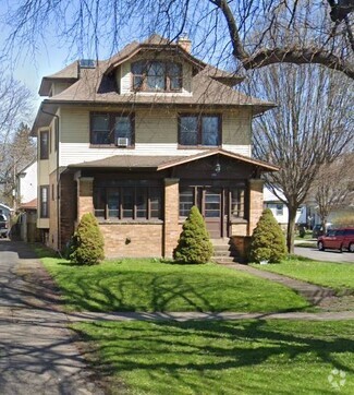 Building Photo - 356 Lakeview Park