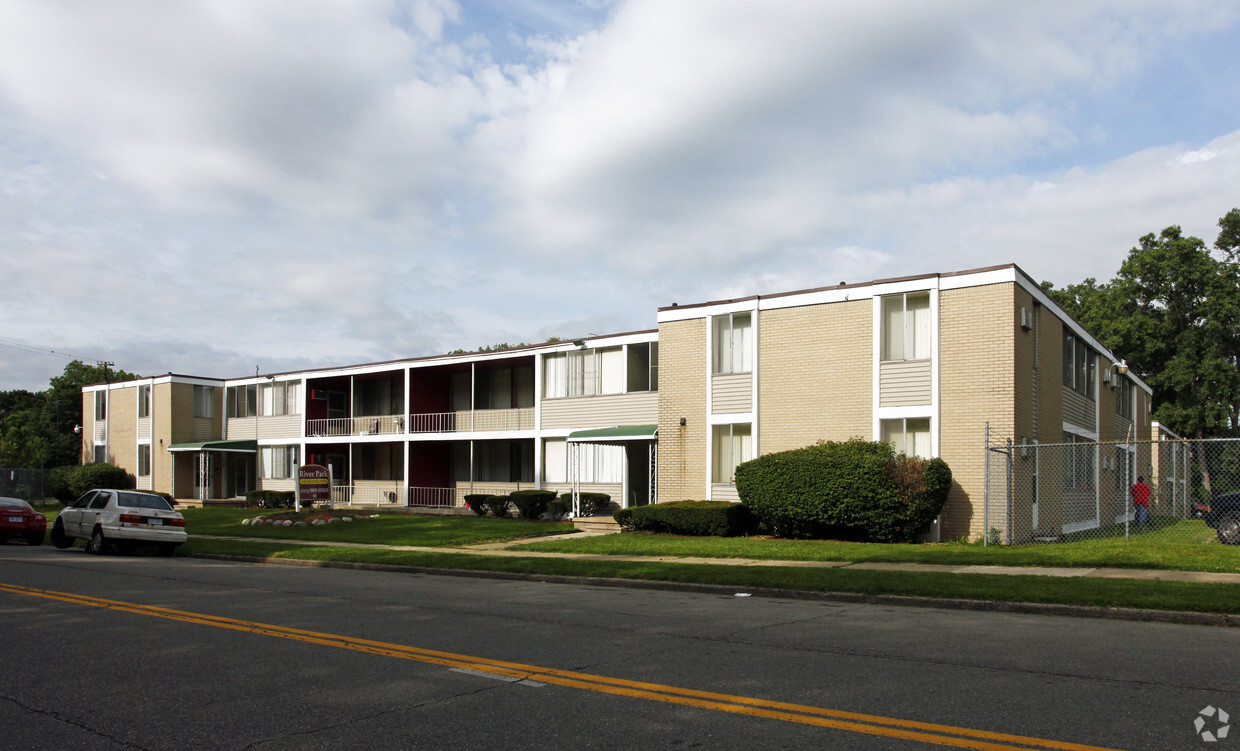 Building Photo - River Park