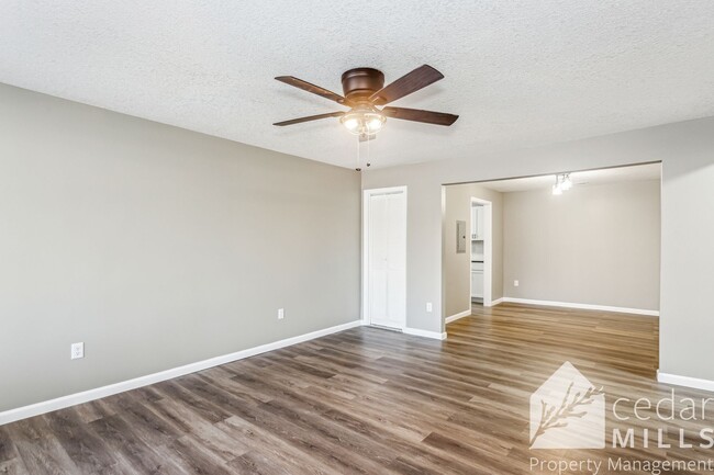 Foto del edificio - Brand new 3 Bedroom in Central Wichita