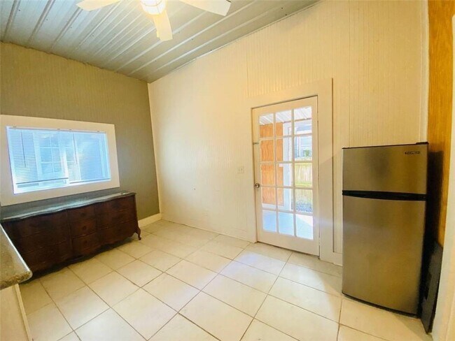 Foto del edificio - 2129 Union St