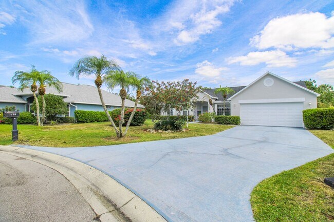 Building Photo - ***POOL HOME***GREAT LOCATION***PLANTATION***3 BED/2 BATH SF HOME***ANNUAL RENTAL***FURNISHED OR ...