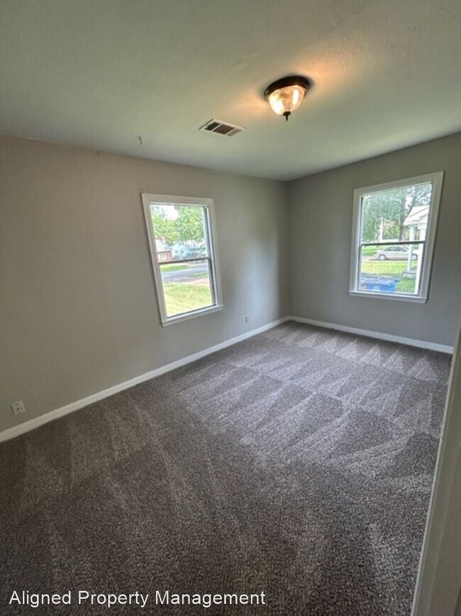 Building Photo - 2 br, 1 bath House - 400 Healy St.
