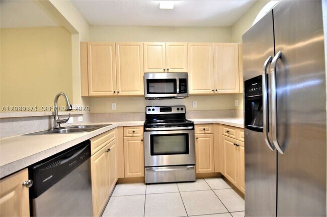 Foto del edificio - 12768 SW 49th Ct