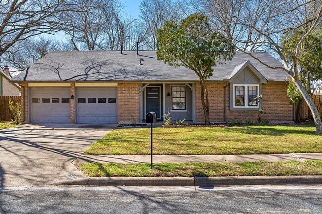 Building Photo - 2507 Broken Oak Dr