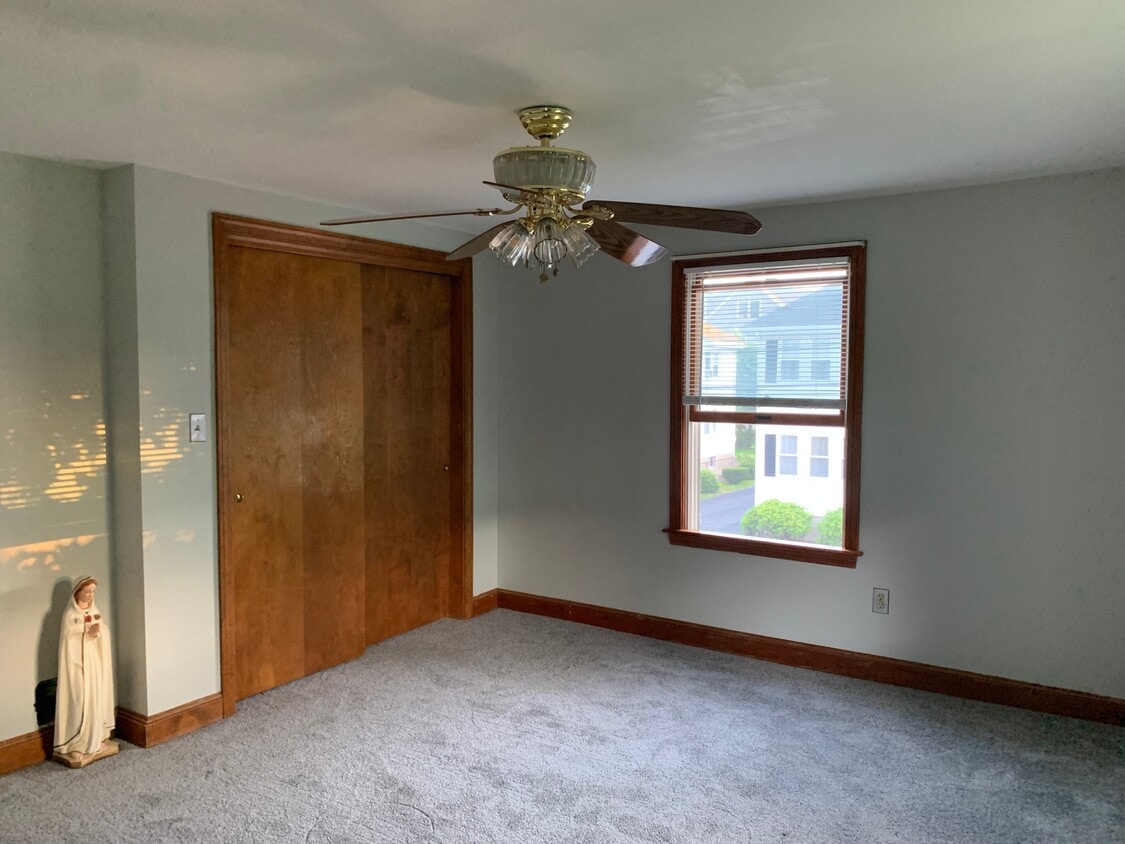 Photo - 239 Grove St (Waltham, MA)