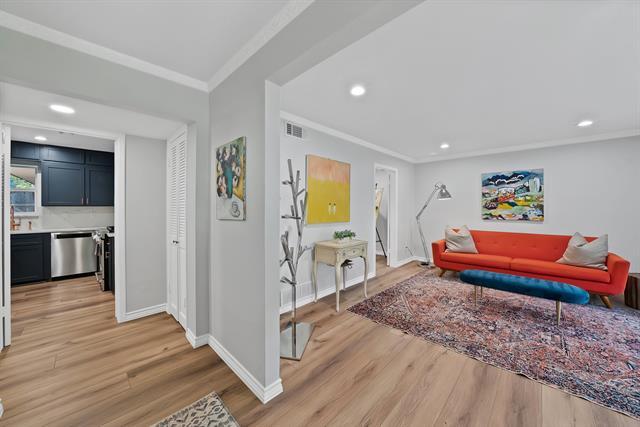 Building Photo - 1427 Stagecoach Dr