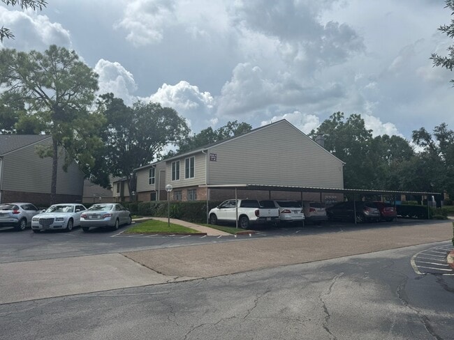 Building Photo - 5005 Georgi Ln
