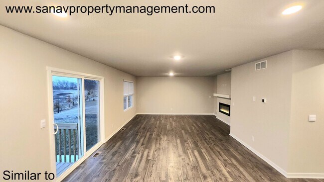 Building Photo - Modern 4BR Home Near Great Western Bike Trail | West Des Moines
