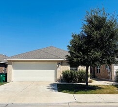 Building Photo - 1310 Walden Pond Dr