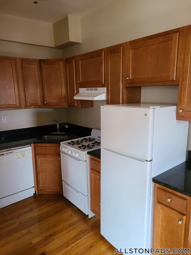 Building Photo - 1197 Commonwealth Ave