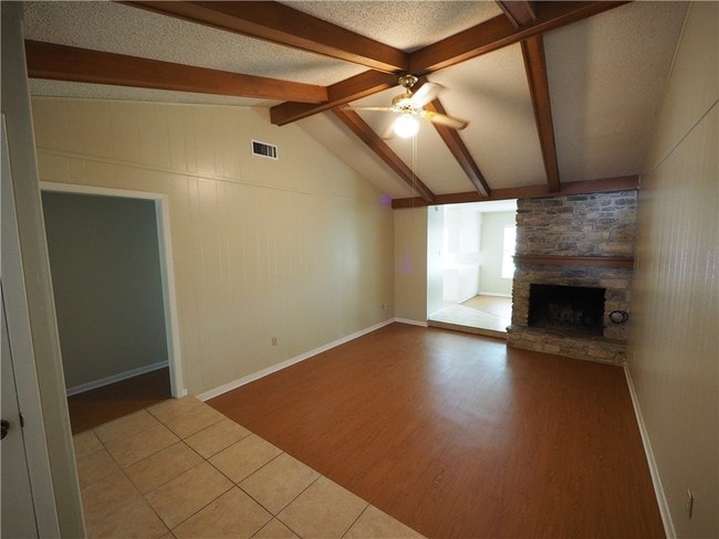 Building Photo - 3201 Maywood Ave