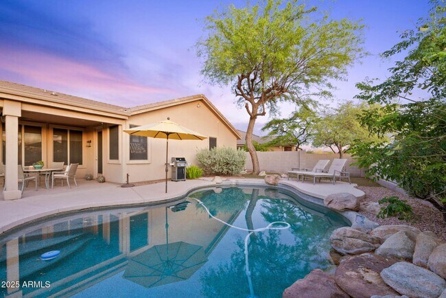 Foto del edificio - 4 BEDROOM 2 BATH SINGLE LEVEL FAMILY HOME IN MCDOWELL MOUNTAIL RANCH SCOTTSDALE, AZ