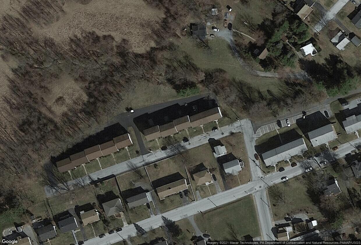 Primary Photo - 201-219 Catalpa Ln