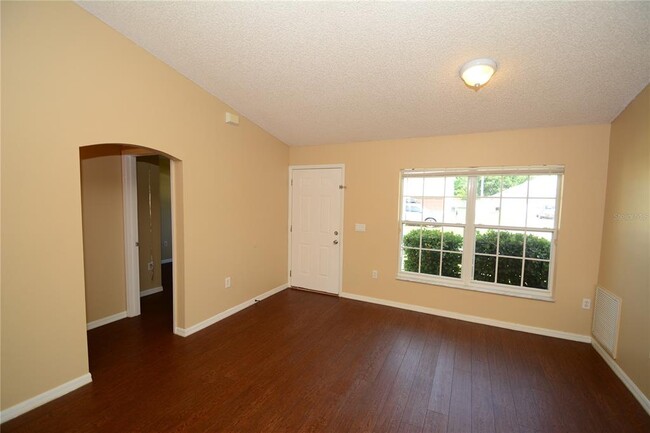 Building Photo - 85 Red Mill Dr