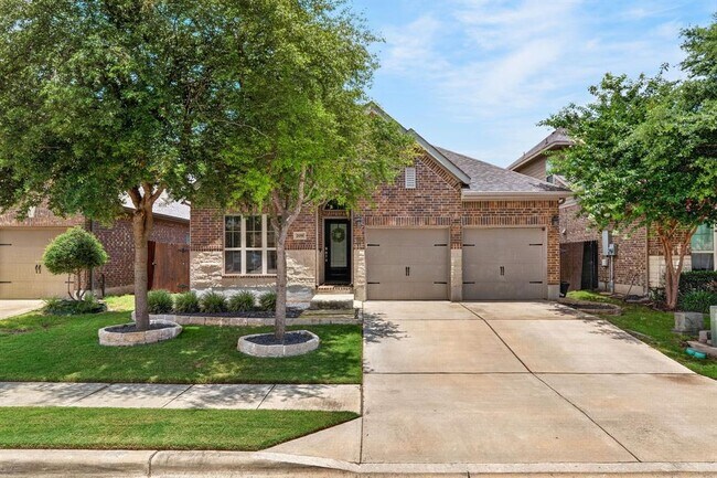 Foto del edificio - 209 Lacey Oak Lp