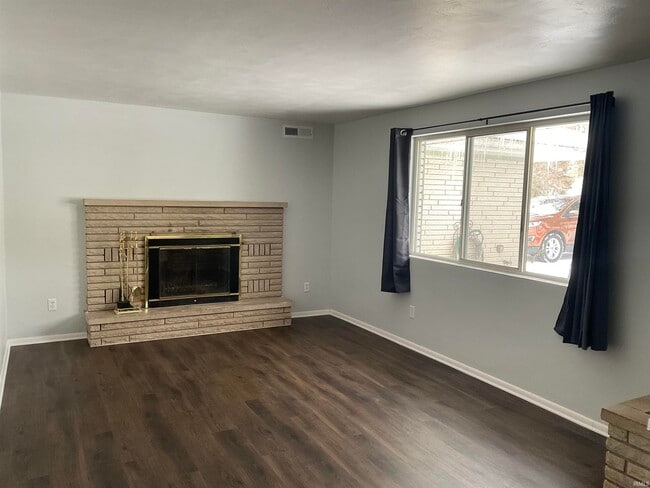 Foto del edificio - 7316 Riverton Dr