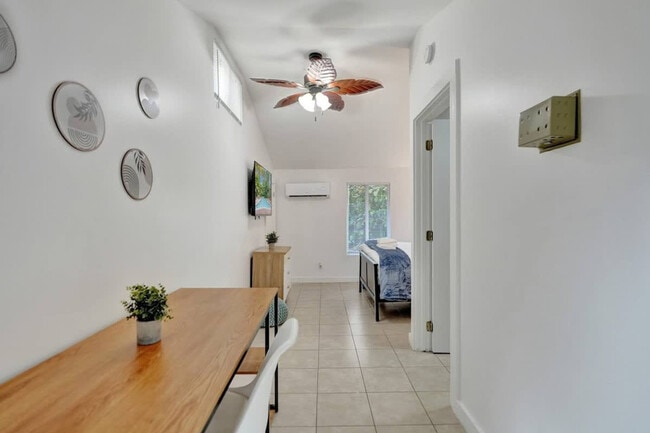 Foto del edificio - 1115 SW 4th St