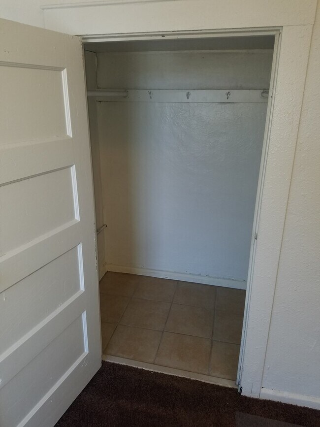 Foto del edificio - Morgan Park townhouse, available now, quie...