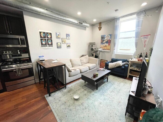 Foto del edificio - 1236 E Columbia Ave