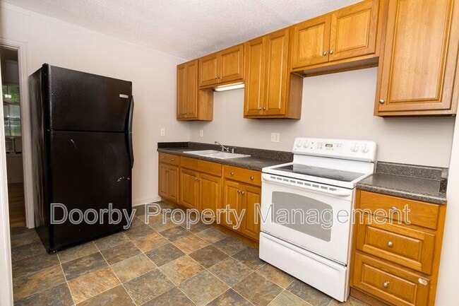 Building Photo - 5345 Lazard St