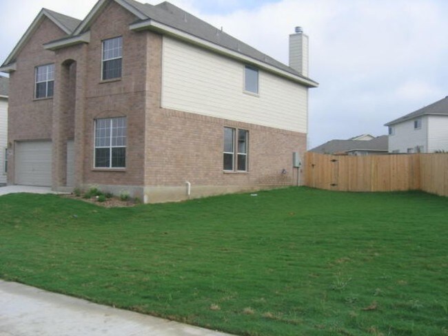 Foto del edificio - 6027 Campstool Rd