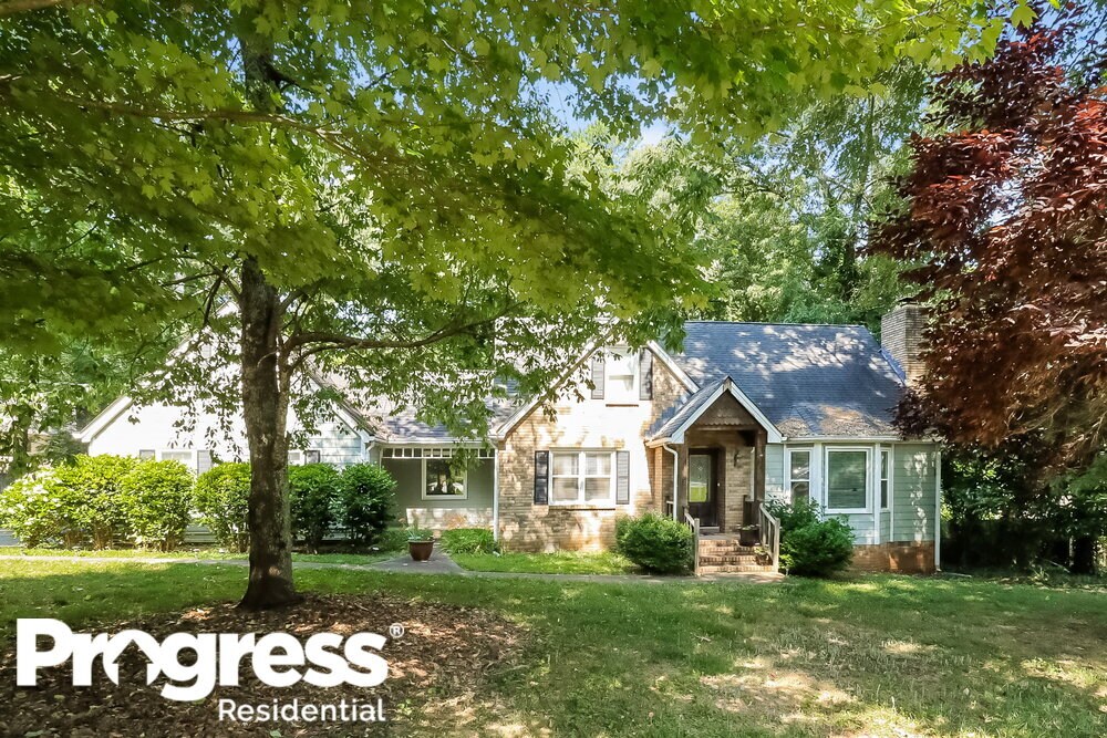 5741 Lilburn Stone Mountain Rd, Stone Mountain, GA 30087 House Rental