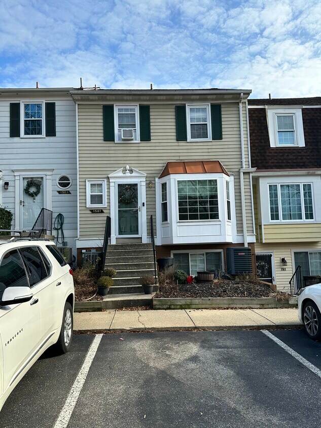 1507 Lowell Ct, Crofton, MD 21114 Townhome Rentals in Crofton MD