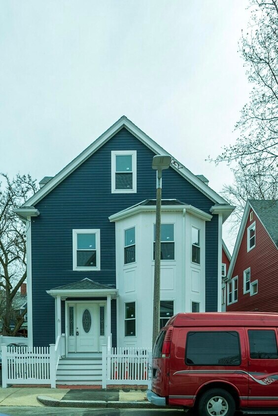 Primary Photo - 6 Gannett St