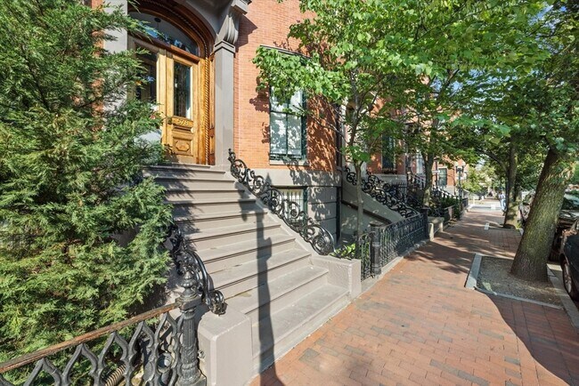 Foto del edificio - 578 Massachusetts Ave