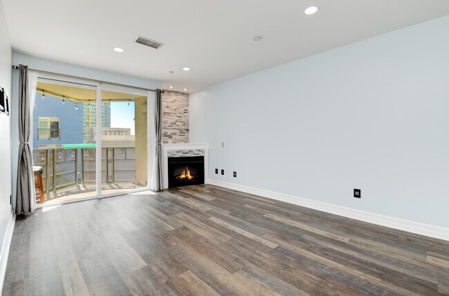 Building Photo - 1225 Island