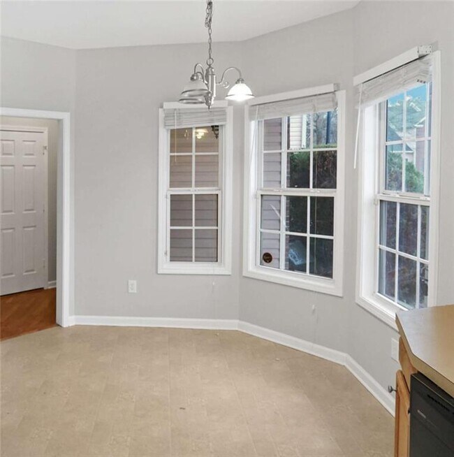 Foto del edificio - 2555 Flat Shoals Rd